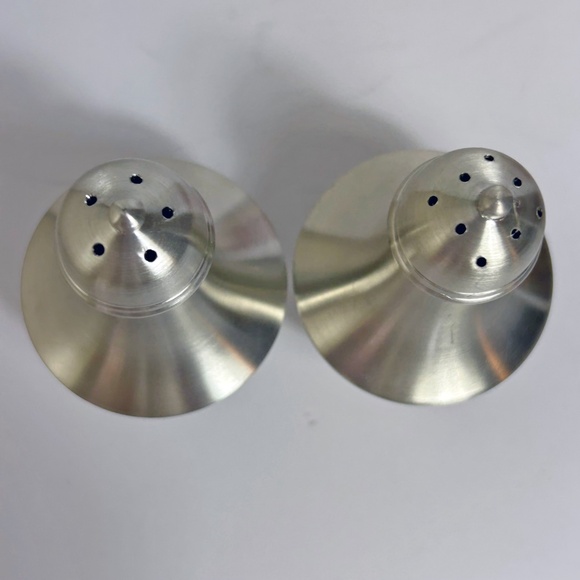 New in Wood Box Royal Selangor Pewter salt & pepper shakers - Picture 9 of 10